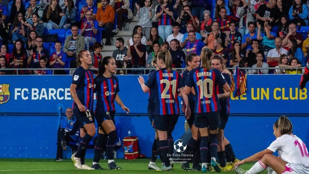 fotografías del partido entre el FC Barcelona y el Madrid CFF