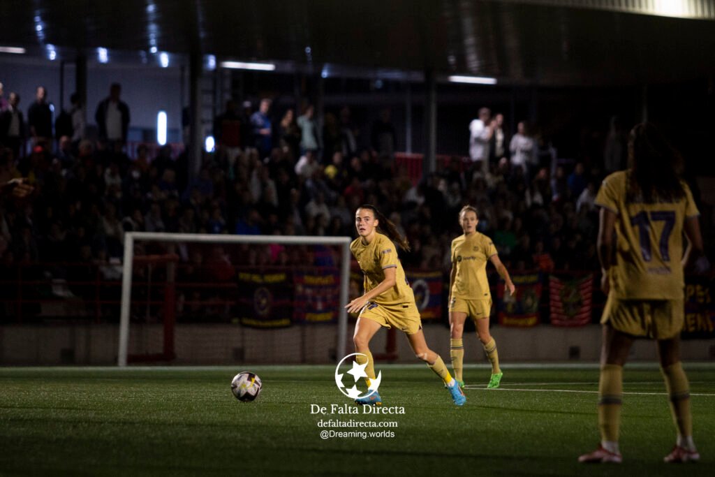 Galería del encuentro entre Levante Las Planas - FC Barcelona