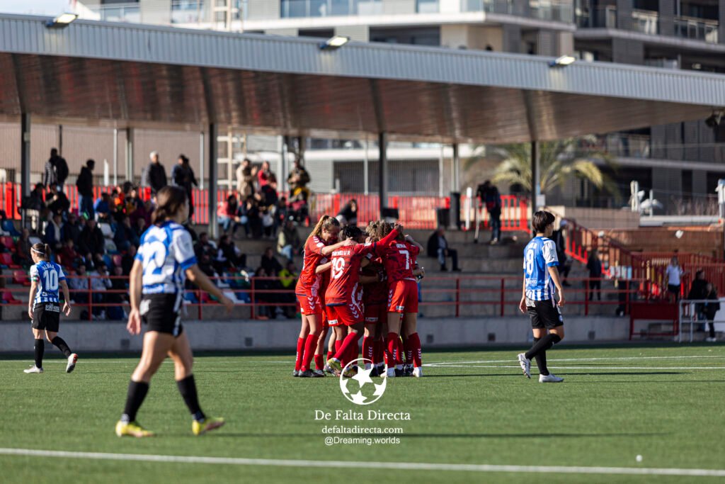 Galería del partido entre Levante las Planas - Deportivo Alavés