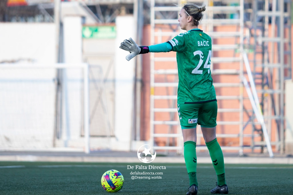 Levante las Planas - Betis dreaming Worlds