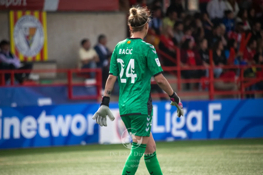 Levante las Planas 0 - 1 Athletic 