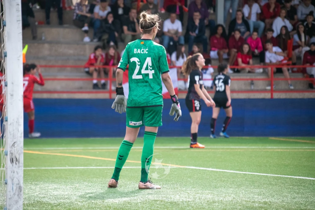 Levante las Planas 0 - 1 Athletic 