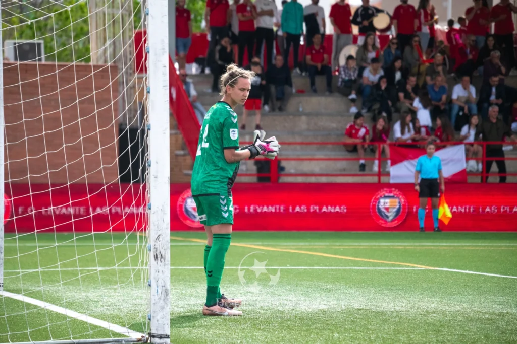 Levante las Planas 0 - 1 Athletic 