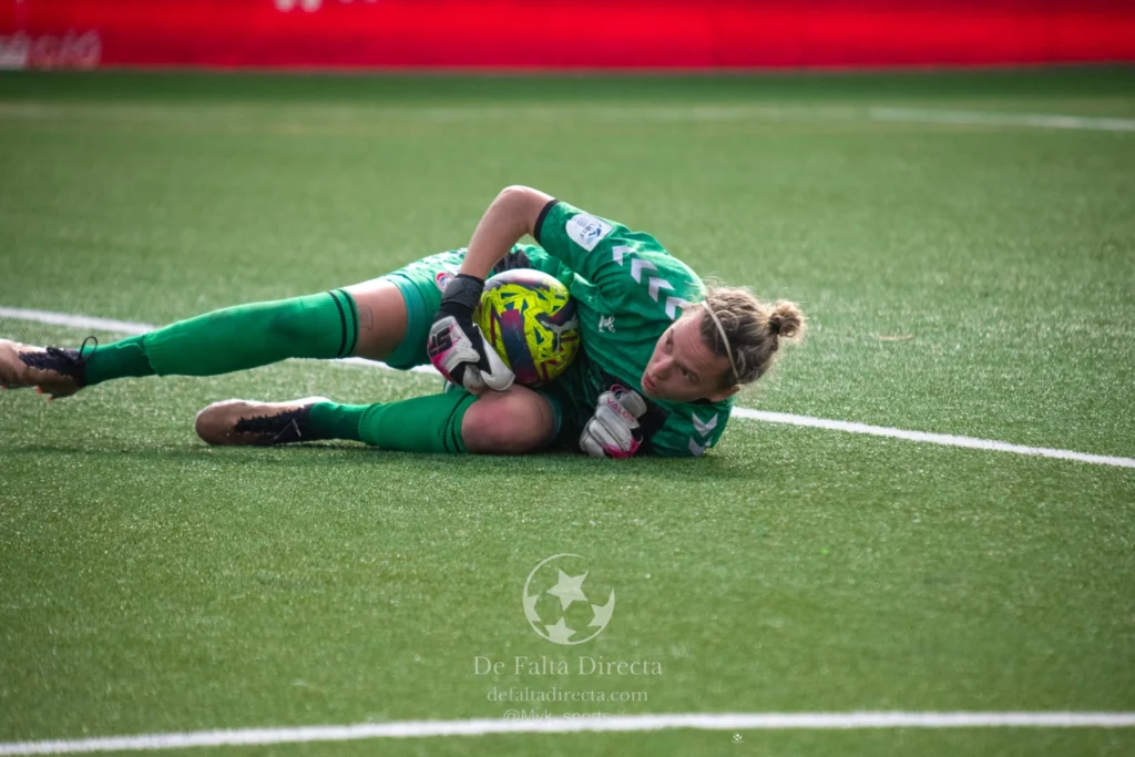 Levante las Planas 0 - 1 Athletic 