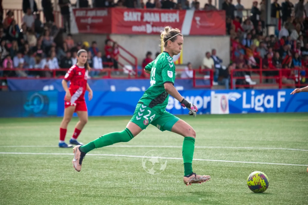 Levante las Planas 0 - 1 Athletic 