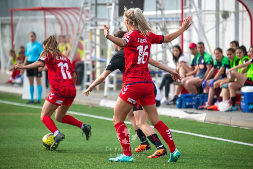 Levante las Planas 0 - 1 Athletic 