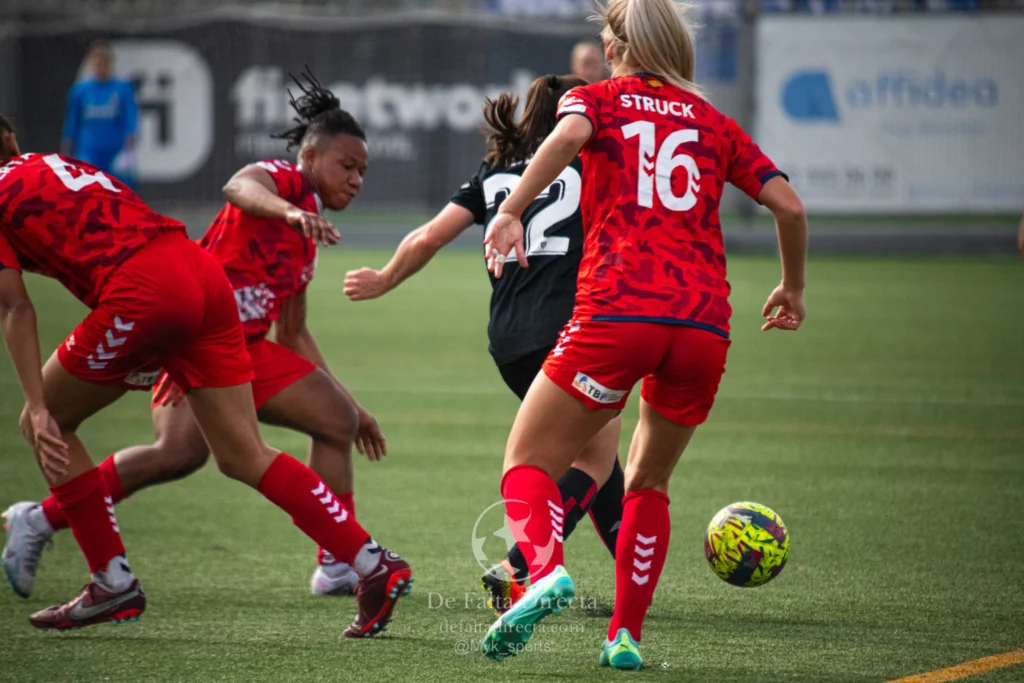 Levante las Planas 0 - 1 Athletic 