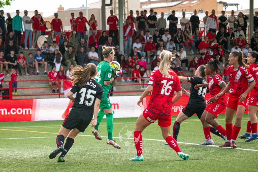 Levante las Planas 0 - 1 Athletic 