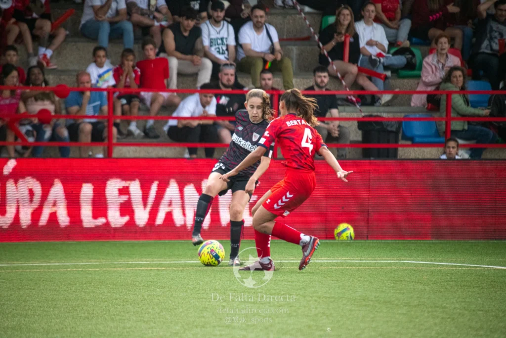 Levante las Planas 0 - 1 Athletic 