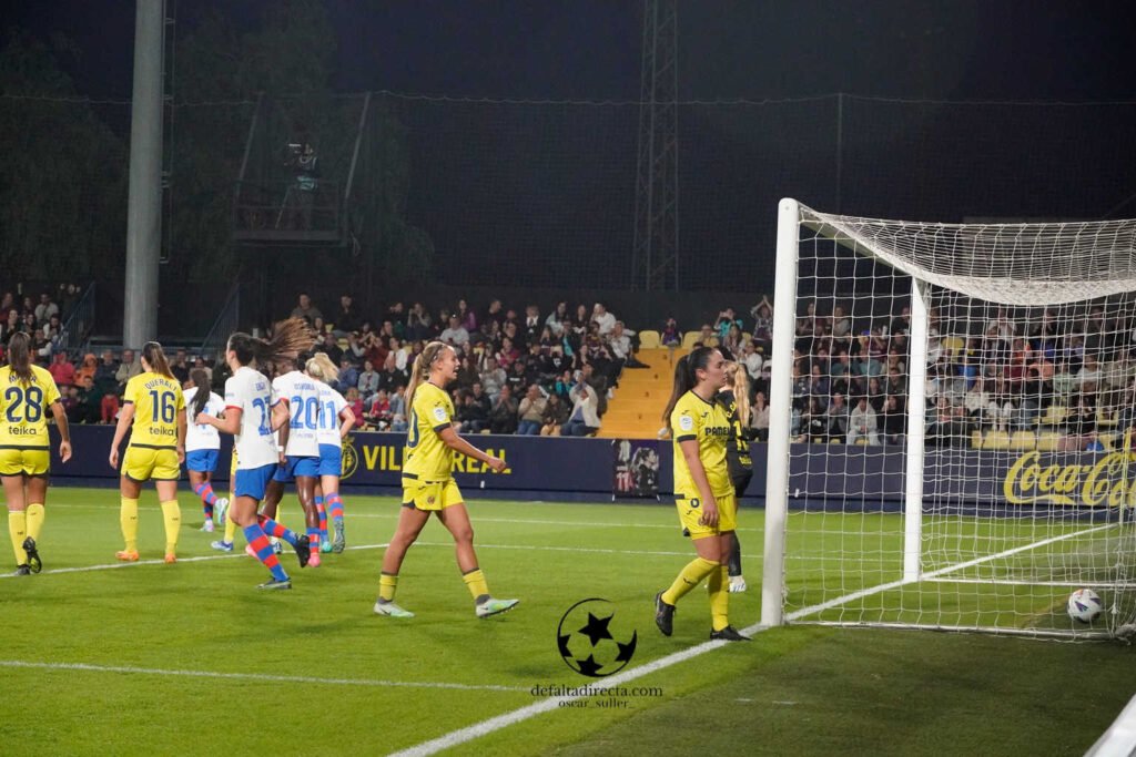 Villarreal CF 0 - 6 FC Barcelona 