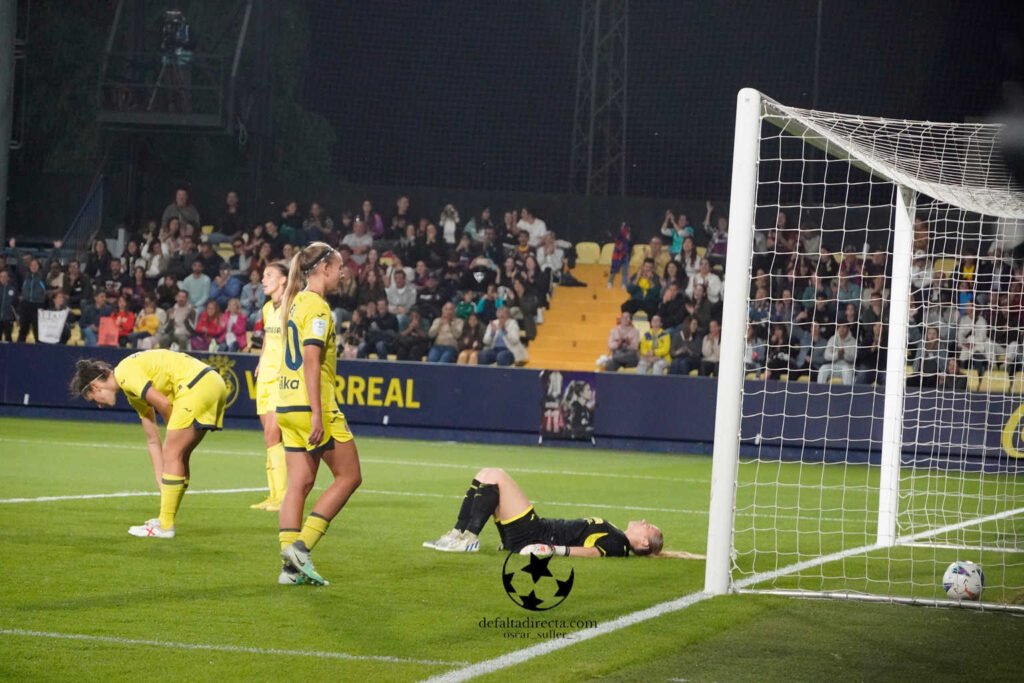 Villarreal CF 0 - 6 FC Barcelona 