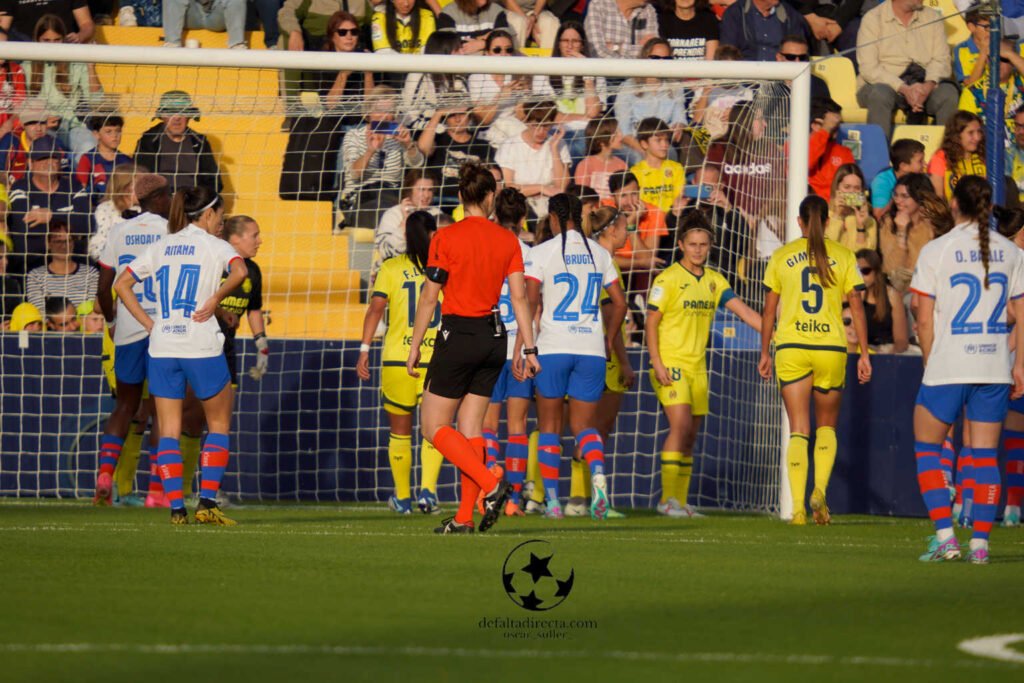 Villarreal CF 0 - 6 FC Barcelona 