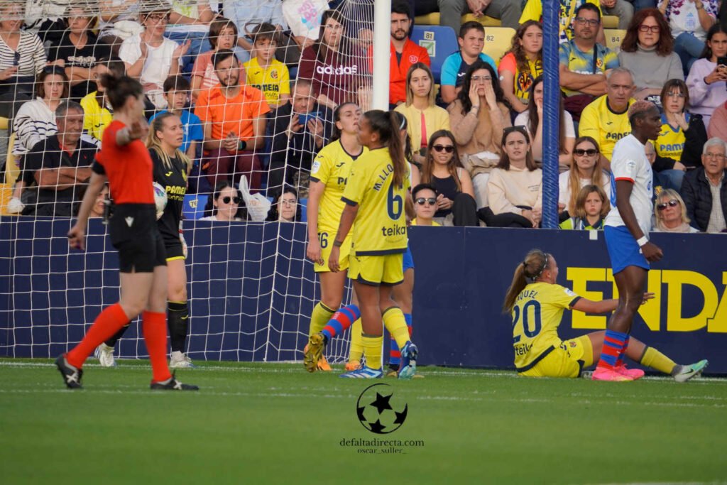 Villarreal CF 0 - 6 FC Barcelona 