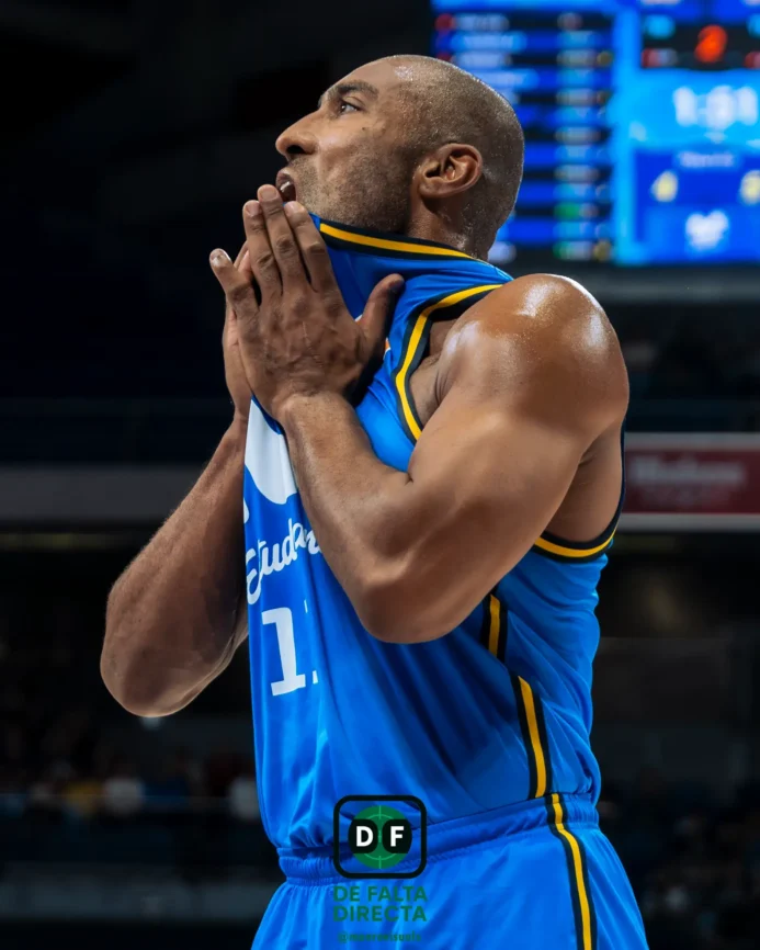 Estudiantes - Obradoiro con el resultado de 77 a 79
