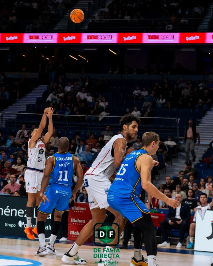 Estudiantes - Obradoiro con el resultado de 77 a 79