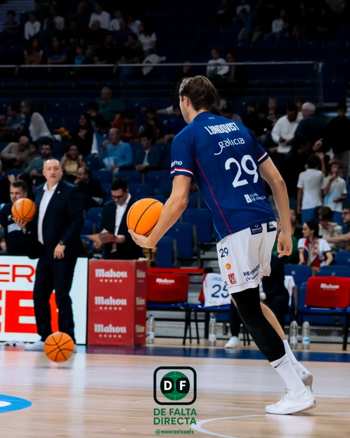 Estudiantes - Obradoiro con el resultado de 77 a 79