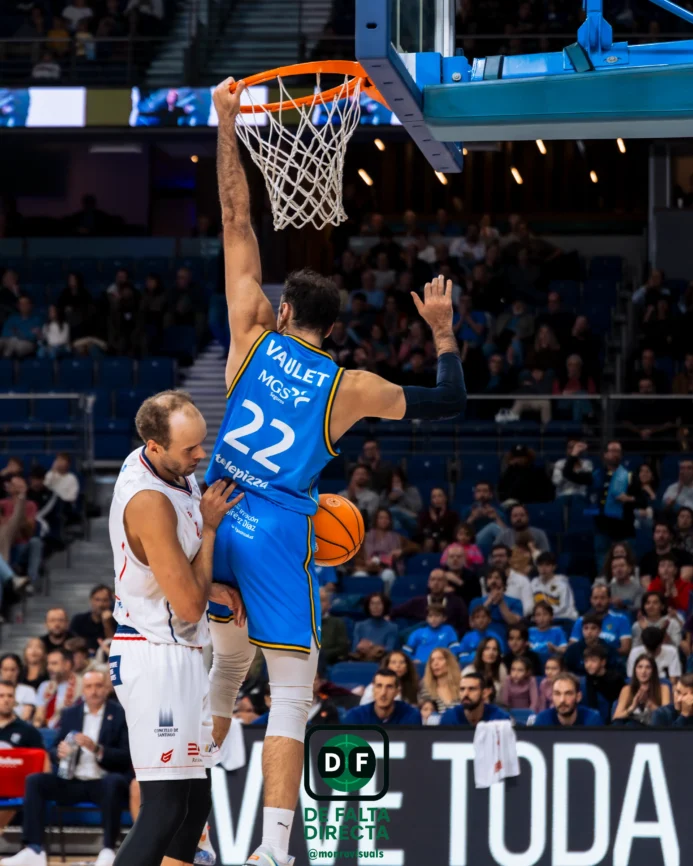 Estudiantes - Obradoiro con el resultado de 77 a 79