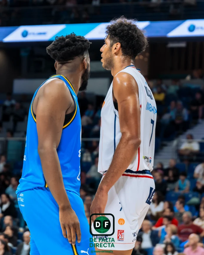 Estudiantes - Obradoiro con el resultado de 77 a 79