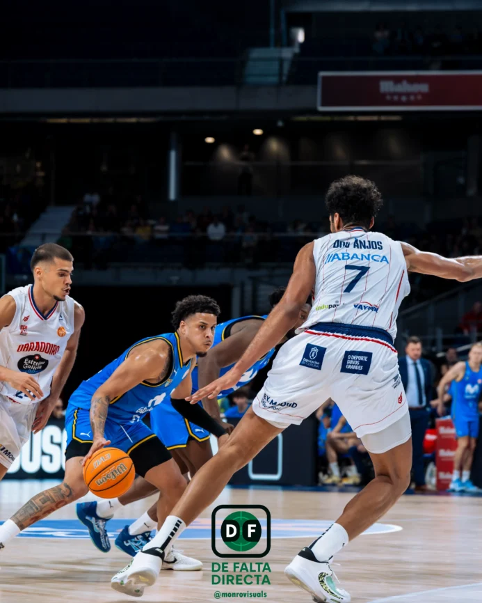 Estudiantes - Obradoiro con el resultado de 77 a 79