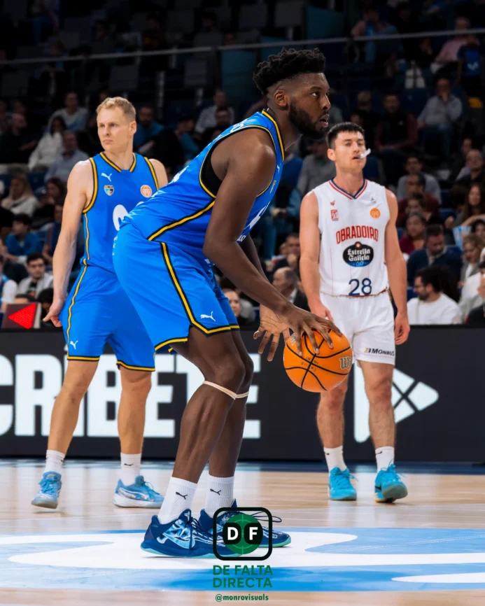 Estudiantes - Obradoiro con el resultado de 77 a 79