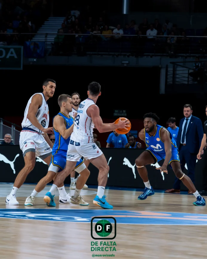 Estudiantes - Obradoiro con el resultado de 77 a 79