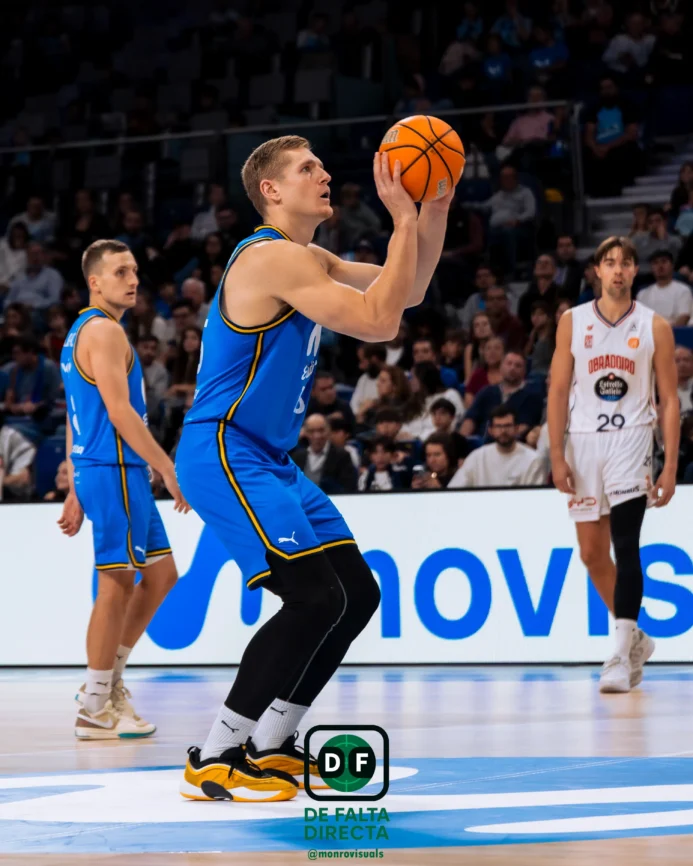 Estudiantes - Obradoiro con el resultado de 77 a 79
