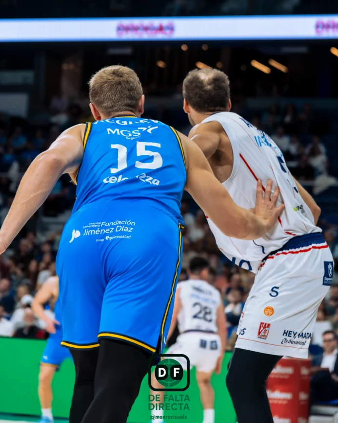 Estudiantes - Obradoiro con el resultado de 77 a 79