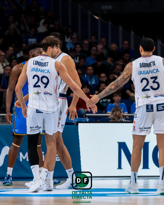 Estudiantes - Obradoiro con el resultado de 77 a 79
