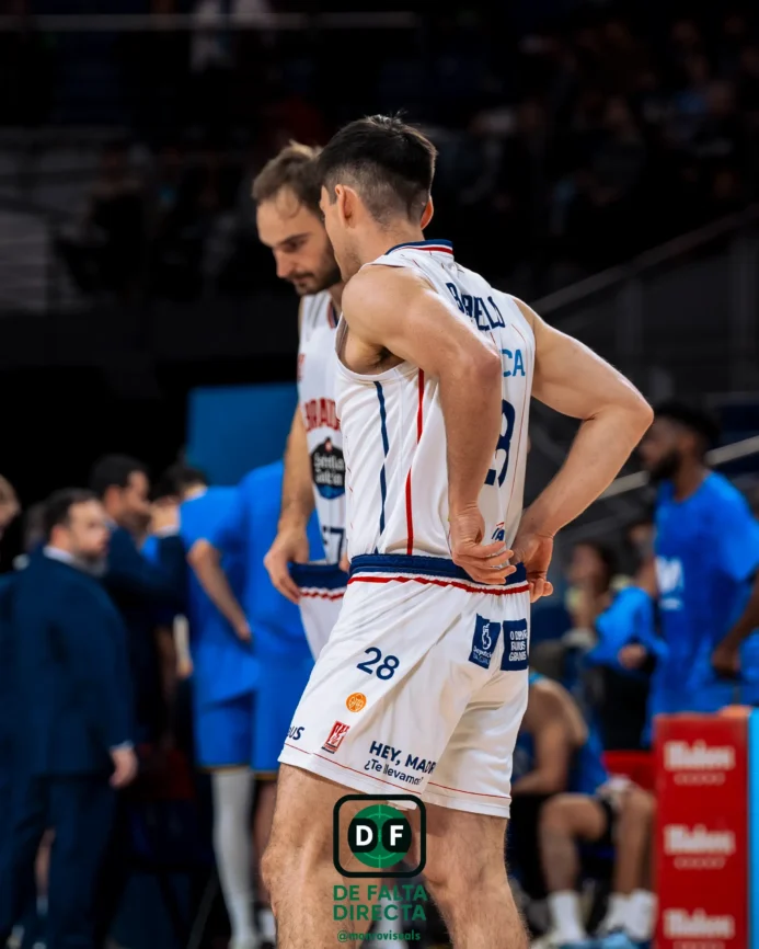 Estudiantes - Obradoiro con el resultado de 77 a 79