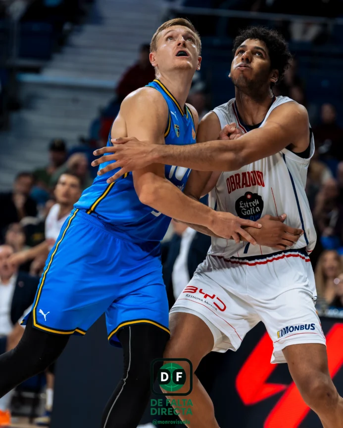 Estudiantes - Obradoiro con el resultado de 77 a 79