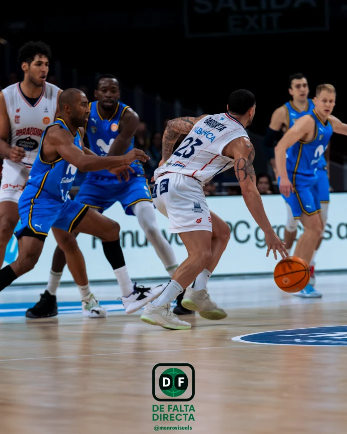 Estudiantes - Obradoiro con el resultado de 77 a 79