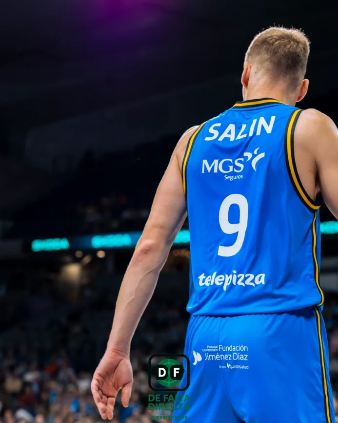 Estudiantes - Obradoiro con el resultado de 77 a 79