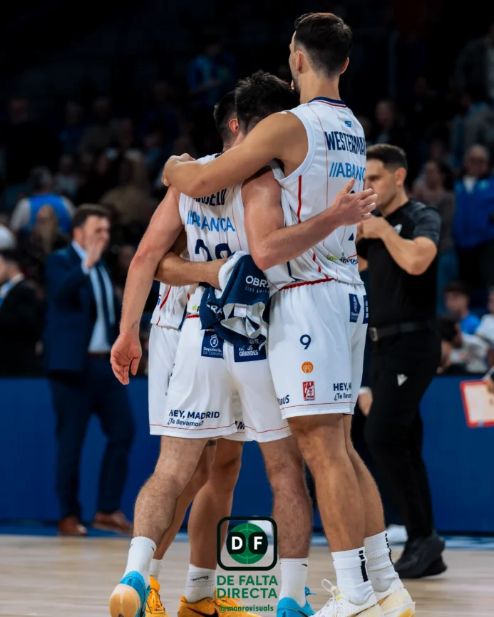 Estudiantes - Obradoiro con el resultado de 77 a 79