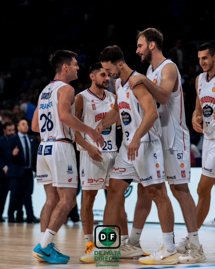 Estudiantes - Obradoiro con el resultado de 77 a 79