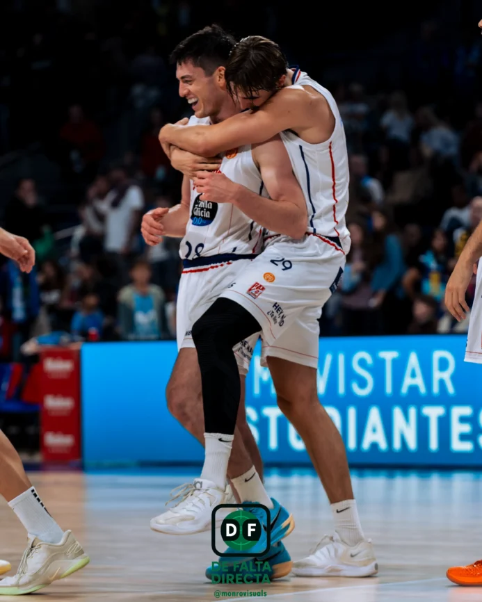 Estudiantes - Obradoiro con el resultado de 77 a 79