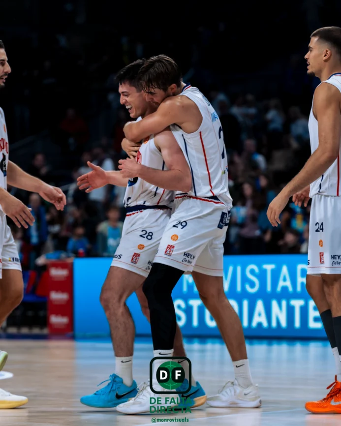 Estudiantes - Obradoiro con el resultado de 77 a 79