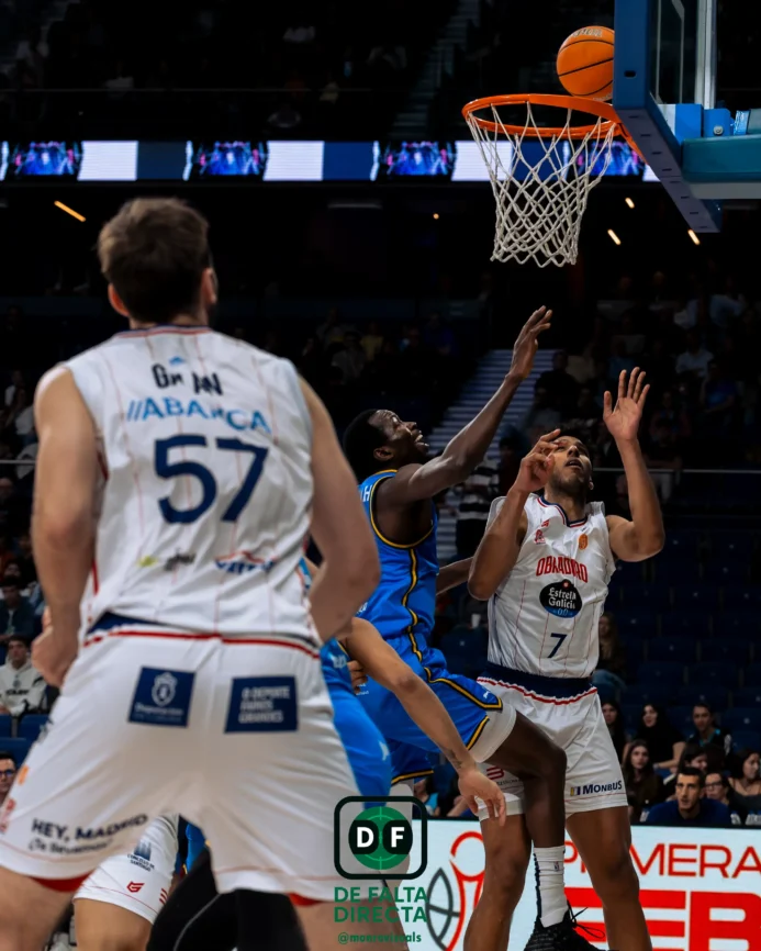 Estudiantes - Obradoiro con el resultado de 77 a 79