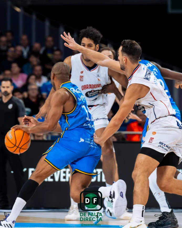 Estudiantes - Obradoiro con el resultado de 77 a 79