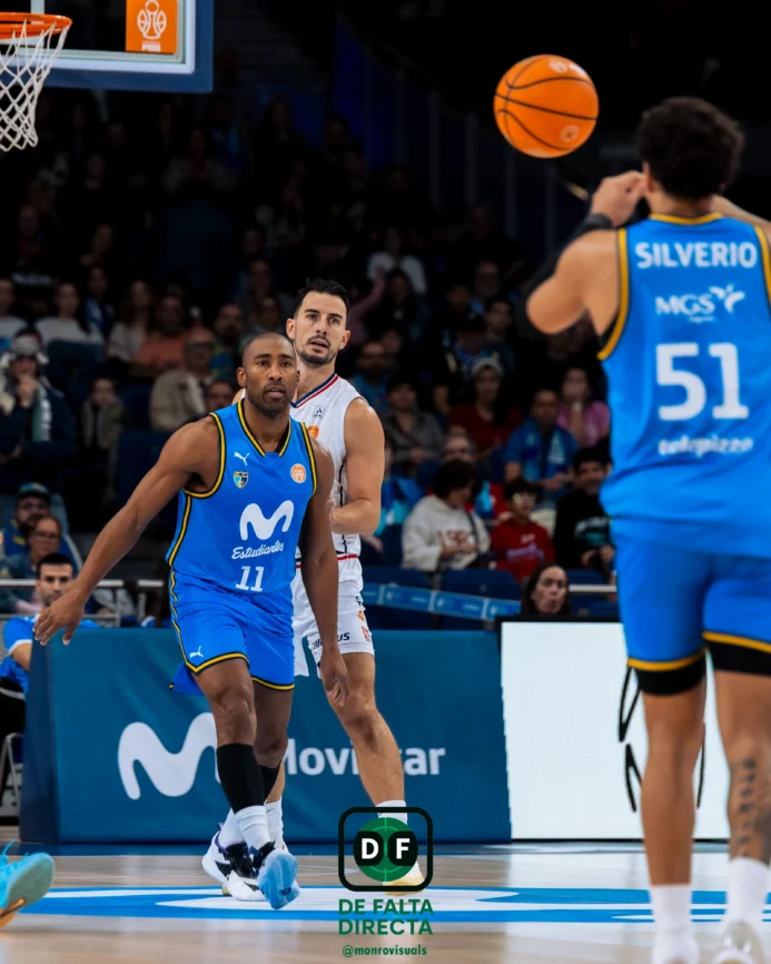 Estudiantes - Obradoiro con el resultado de 77 a 79
