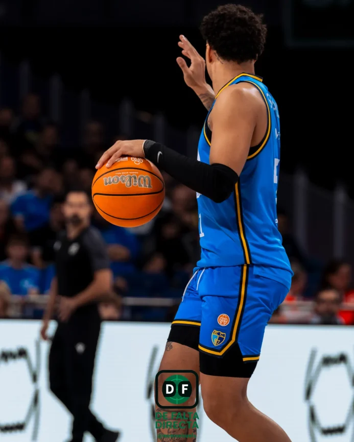 Estudiantes - Obradoiro con el resultado de 77 a 79