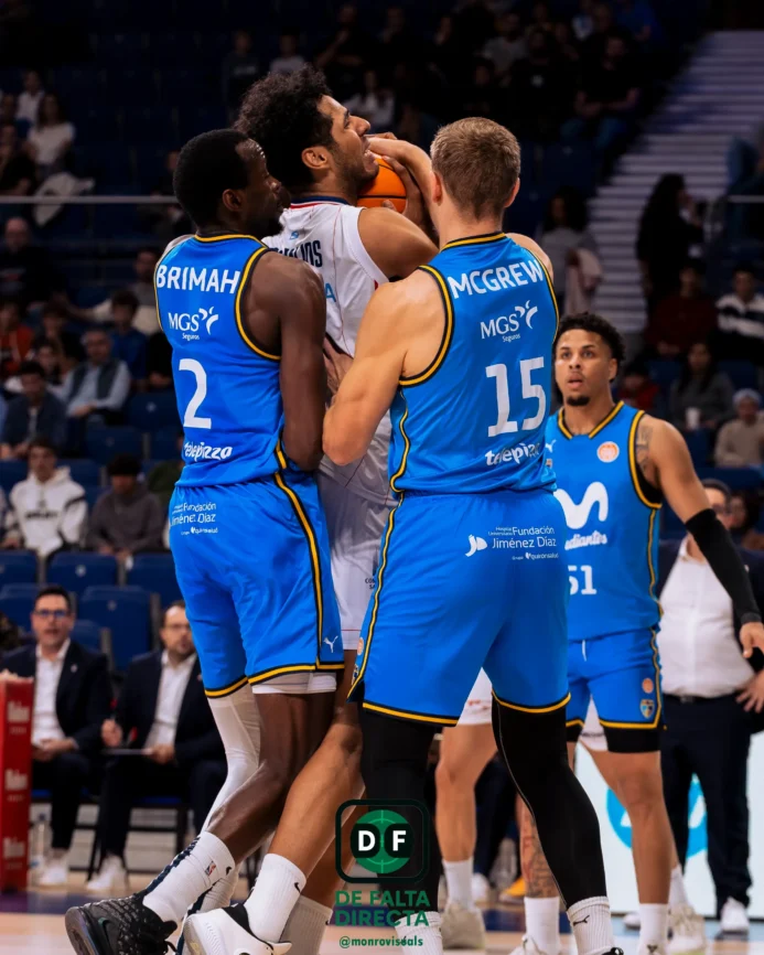Estudiantes - Obradoiro con el resultado de 77 a 79