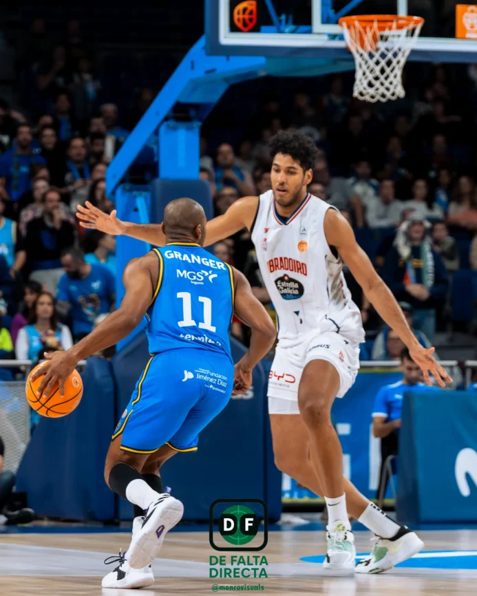 Estudiantes - Obradoiro con el resultado de 77 a 79
