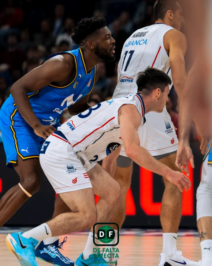 Estudiantes - Obradoiro con el resultado de 77 a 79