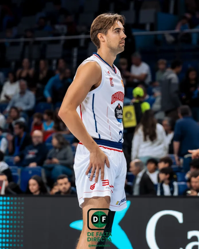 Estudiantes - Obradoiro con el resultado de 77 a 79