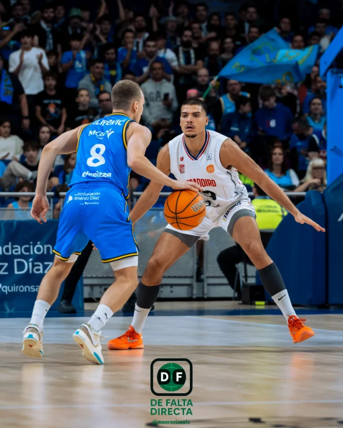 Estudiantes - Obradoiro con el resultado de 77 a 79