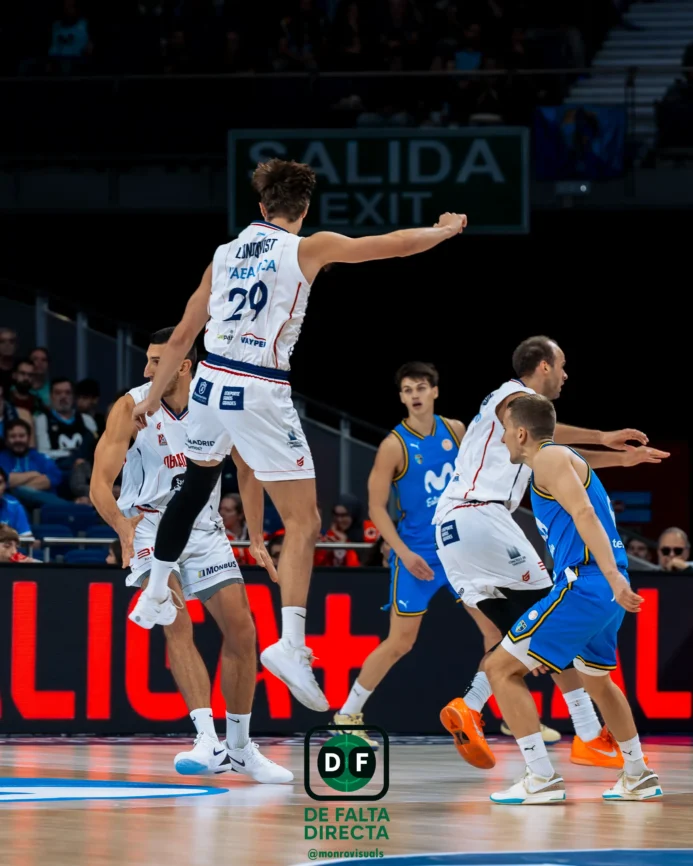 Estudiantes - Obradoiro con el resultado de 77 a 79