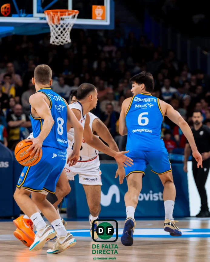 Estudiantes - Obradoiro con el resultado de 77 a 79