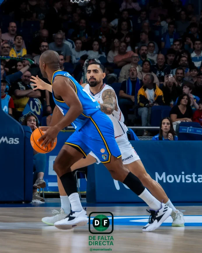 Estudiantes - Obradoiro con el resultado de 77 a 79