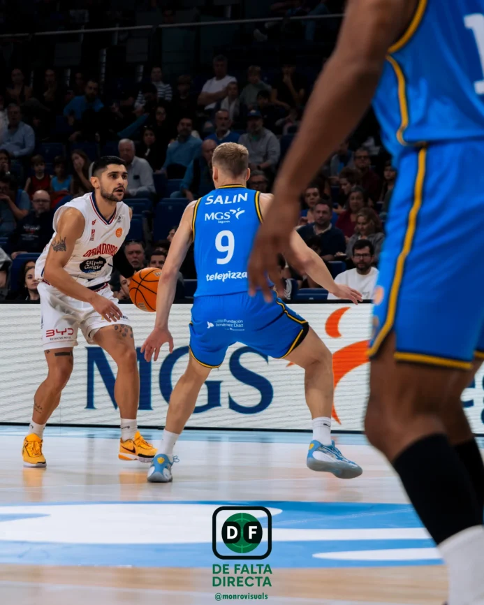 Estudiantes - Obradoiro con el resultado de 77 a 79