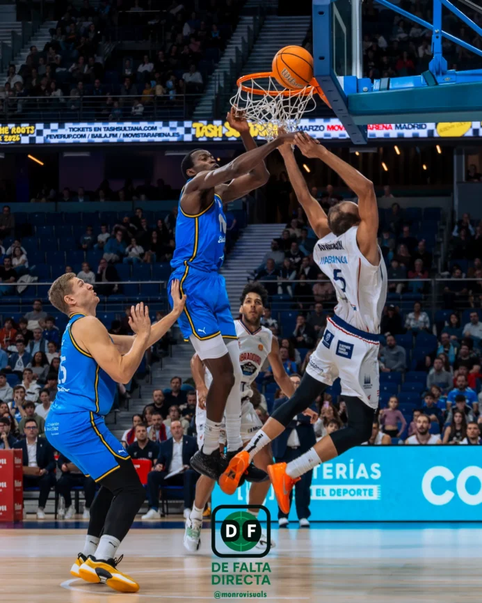 Estudiantes - Obradoiro con el resultado de 77 a 79